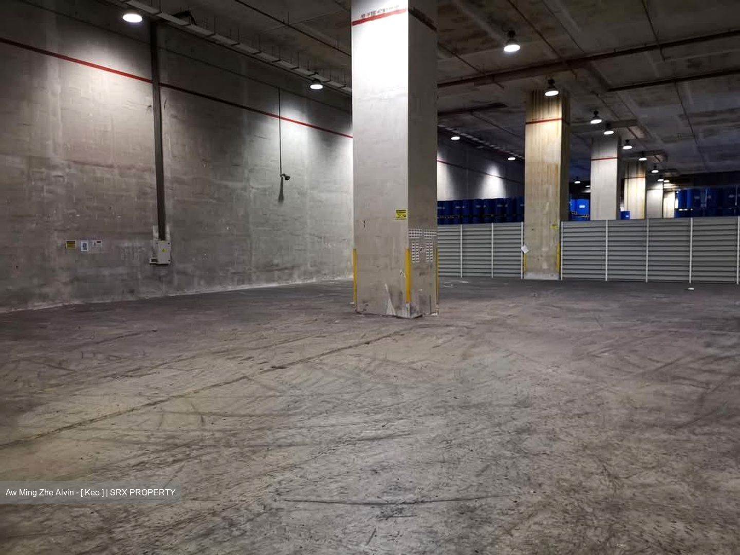 Jalan Buroh (D22), Warehouse #566120861